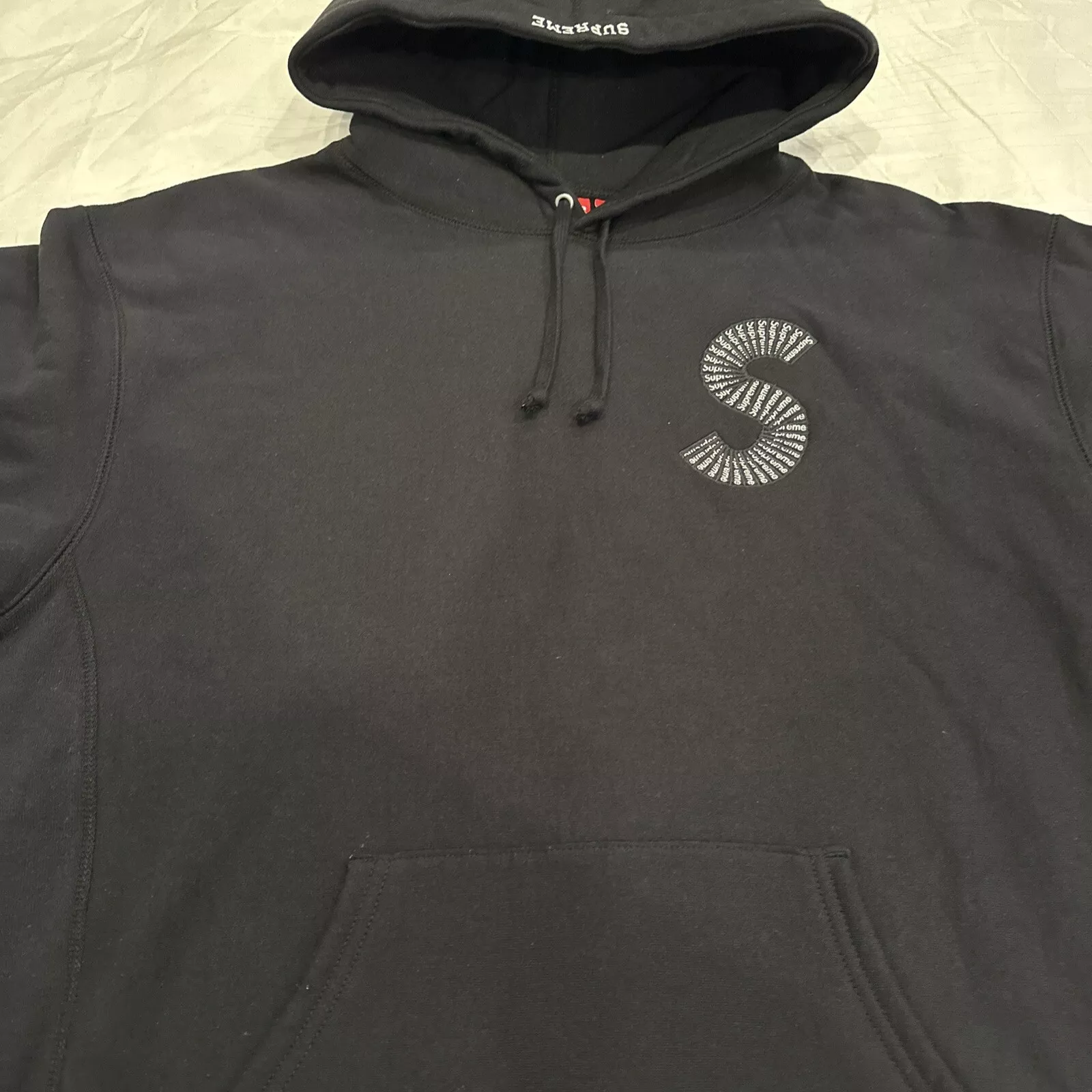 supreme sweat à capuche grand homme neuf