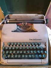Vtg Smith-Corona Clipper portable typewriter w/case+ribbon, Needs light repair thumbnail