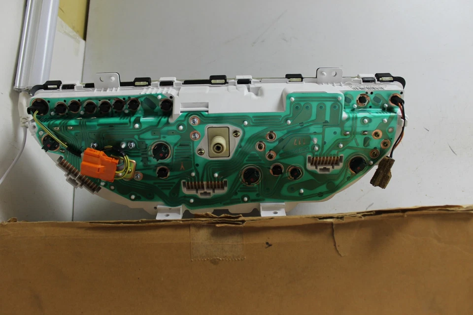 New OEM GM Instrument Cluster 8-94378294-3 1990-93 Chevrolet Geo Storm (SVM129) - Image 4 of 4