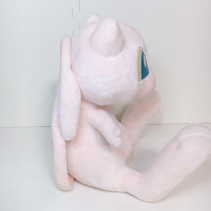 2005 TOMY Pokemon Mew Life-size 1/1 Talking Plush Doll Toy