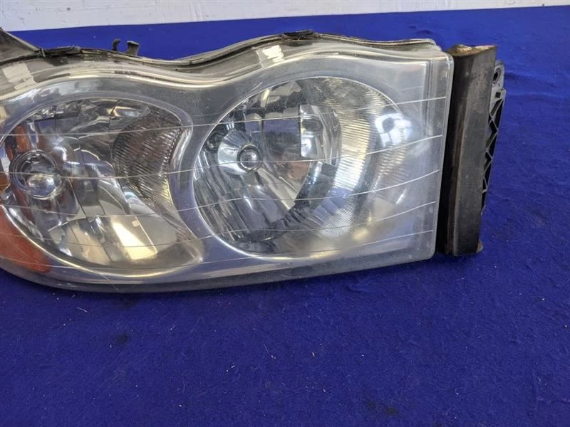 Dodge Ram Viper SRT-10 2004-2005 8,3 L 1500 conductor faro izquierdo lámpara delantera lente Foto 4 de 4