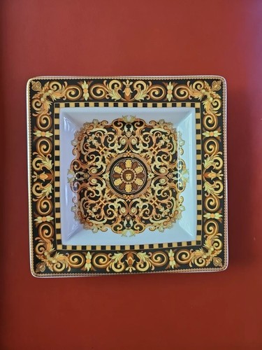 VERSACE BY ROSENTHAL, GERMANY "BAROCCO" LARGE TRAY. 5 1/2 INCH SQUARE. - 第 1/2 張圖片