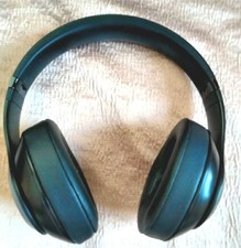 BEATS STUDIO  OVER-EAR WIRELESS BLUETOOTH  HEADPHONES W/CARRYING CASE : 