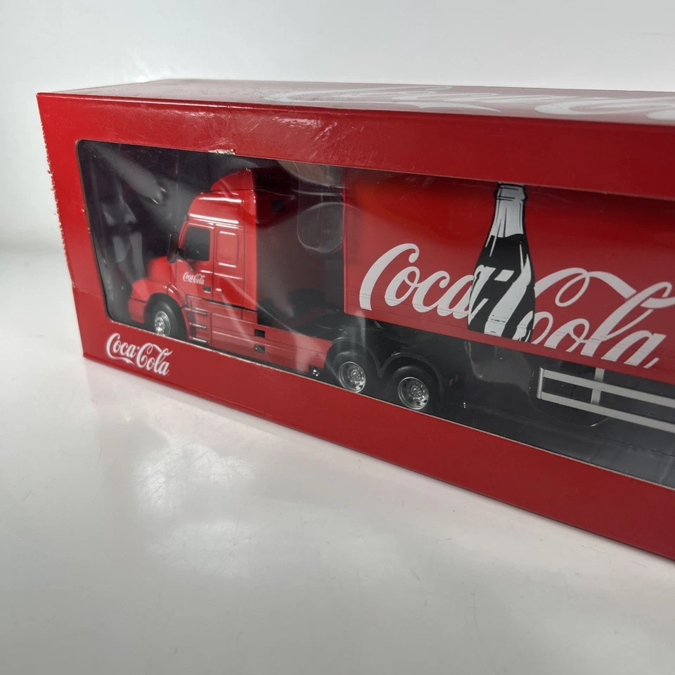 Camión Volvo NH12 Coca-Cola cabina de Coca-Cola y remolque 1/50 Cararama modelo fundido a presión Foto 3 de 4