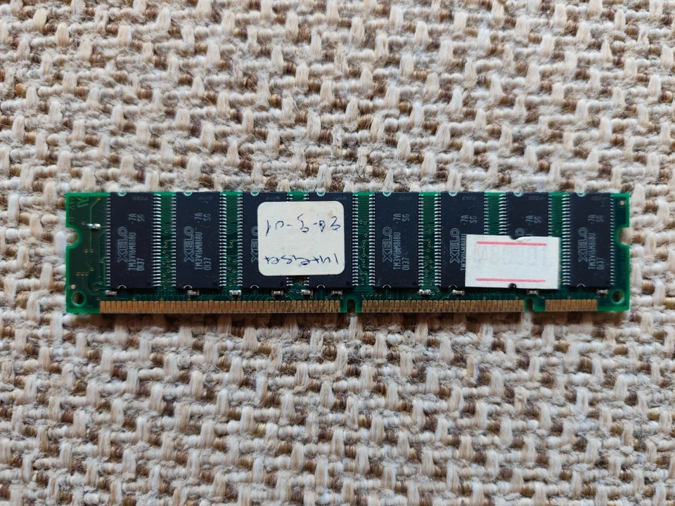 Xelo 256MB PC133 SDRAM 168-Pin DIMM CL3 – Vintage Desktop Memory RAM - Image 2 of 2