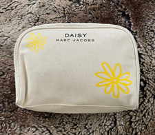 MARC JACOBS DAISY CANVAS COSMETIC BAG / POUCH