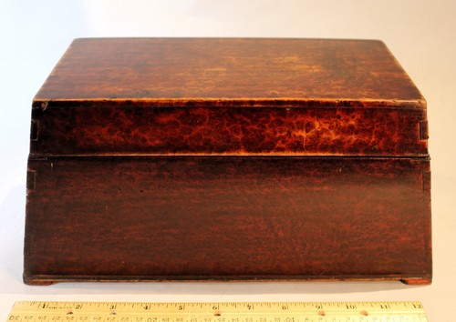 Early South Asian or Burmese Burl Amboyna Sarcophagus Shaped Tea Caddy c. 1840 - Picture 9 of 11