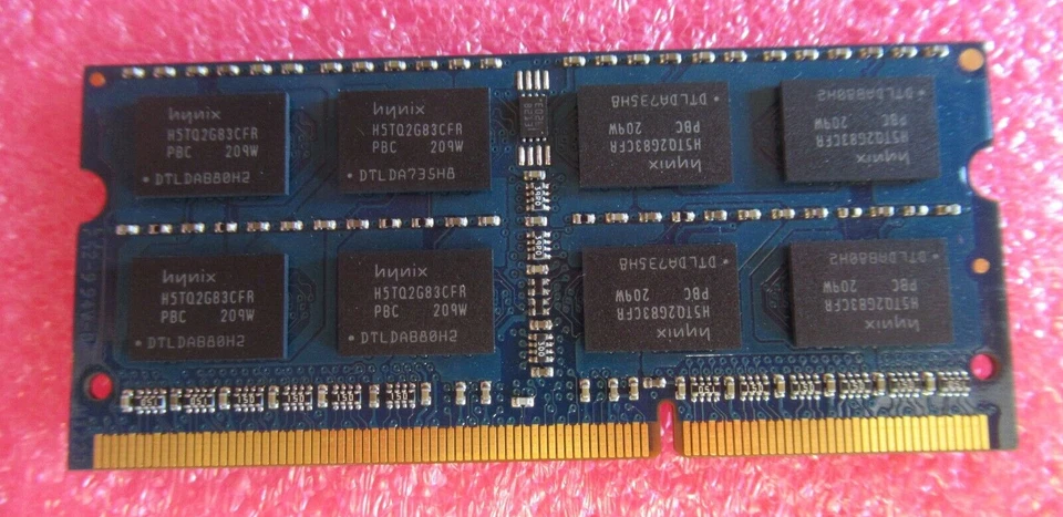 Kingston KFYHV1-HYC 4GB PC3-12800 DDR3-1600MHz non-ECC CL11 204P SoDimm Memory - Image 2 of 3