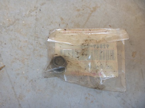 NEW NOS OEM Kawasaki Valve Stem Oil Seal 92049-016 for Z1 KL KZ KEF KLT KLX KVF