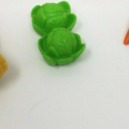PLAYMOBIL # 4155 ADVENT CHRISTMAS CALENDAR PART PIECE CABBAGE - Picture 1 of 1