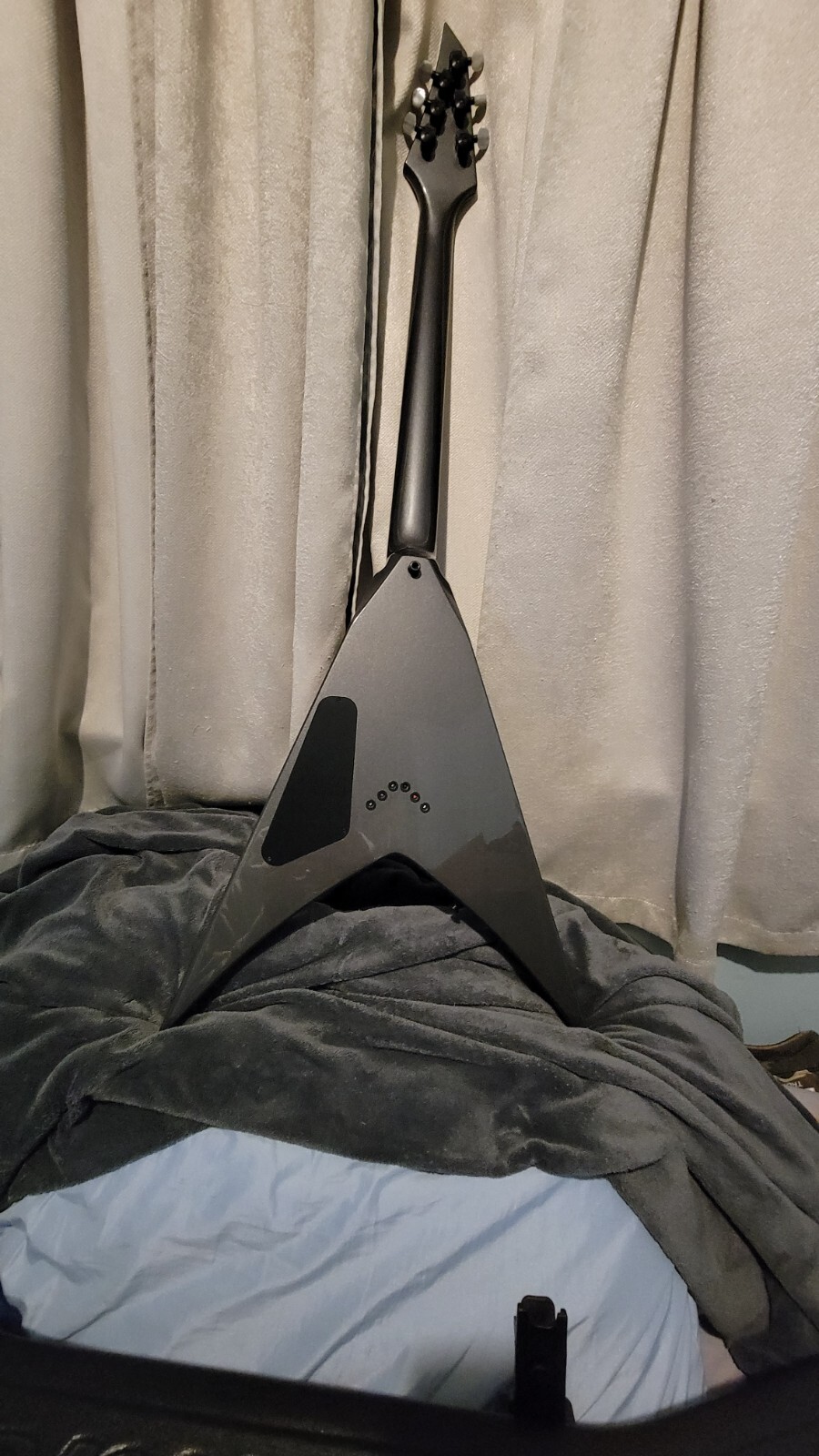 Picture 1 of 3