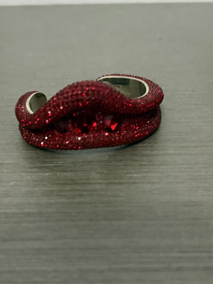 Pulseira Swarovski Atelier Tigris, vermelha rubi, pulseira banhada a ródio tamanho M - Imagem 4 de 4