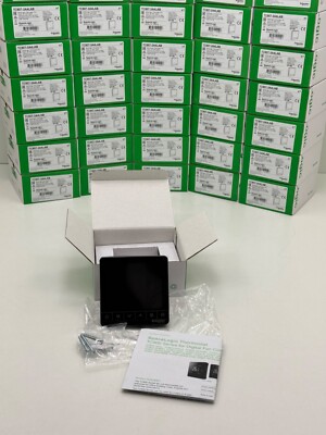SCHNEIDER TC907-3A4LAB SPACELOGIC THERMOSTAT FCU TOUCH 4P 240V BLACK
