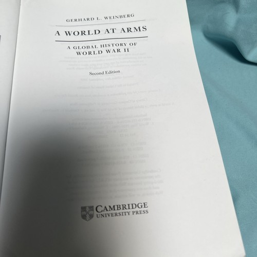 A World at Arms: A Global History of World War II-Gerhard L. W . - Picture 9 of 13