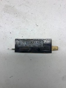 AUDI A4 Avant 8W5, B9 Antennenverstärker  8K9035225A 2.00 Diesel 2008 33825980