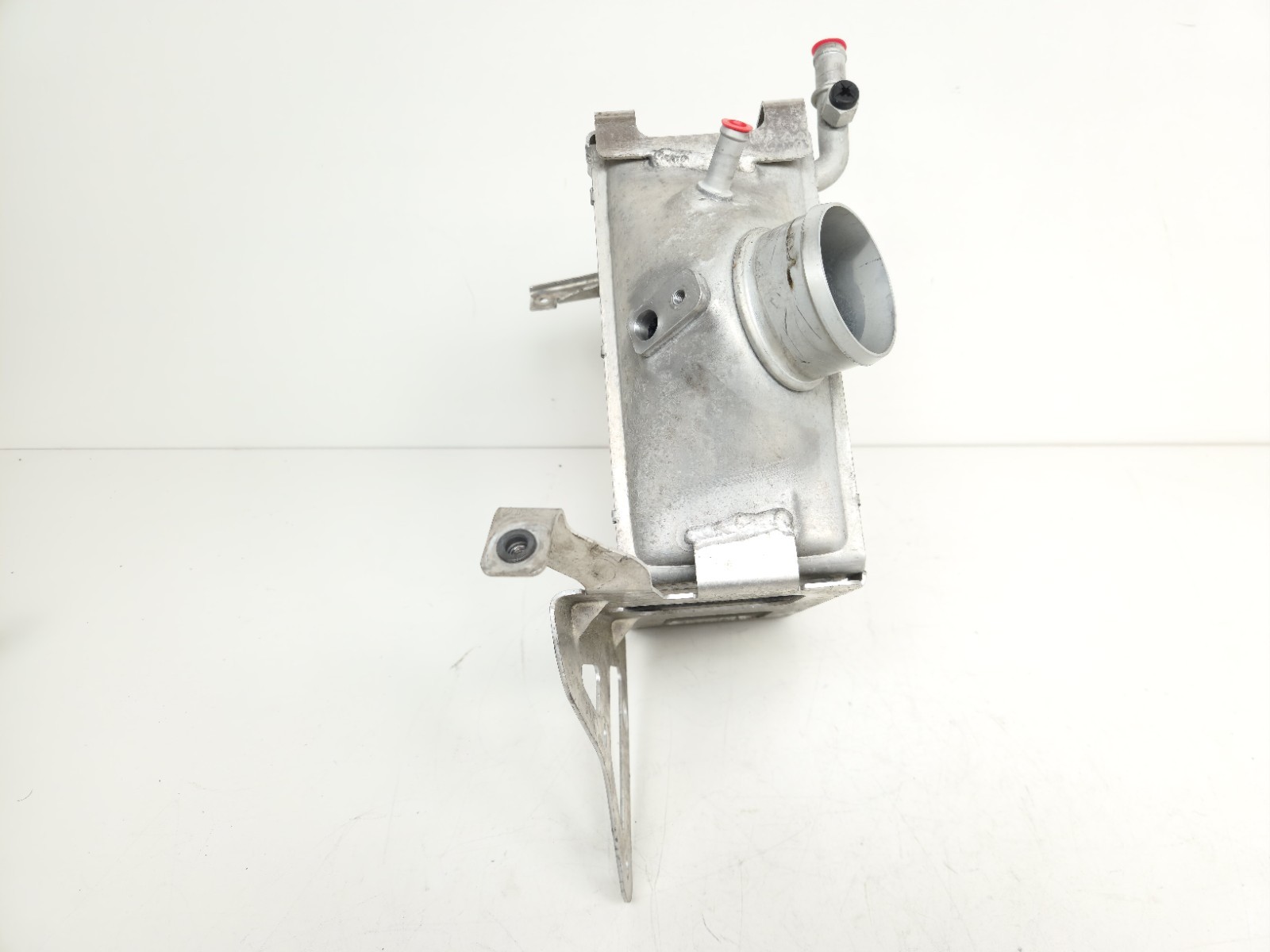 2015-2017 MCLAREN 675LT 3.8T DRIVER REAR LEFT TURBO INTERCOOLER 13F0302CP OEM