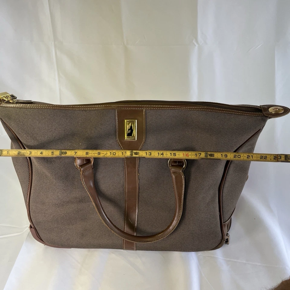 Equipaje de mano grande London Fog Oxford Collection Foto 3 de 4