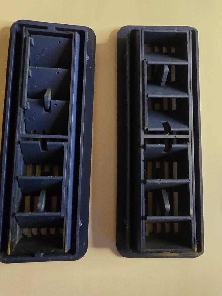 GM Chevy GMC Roof Vent AC Heat 15675652 Suburban Tahoe Astro Dark Blue 92-99 SET - Image 2 of 2