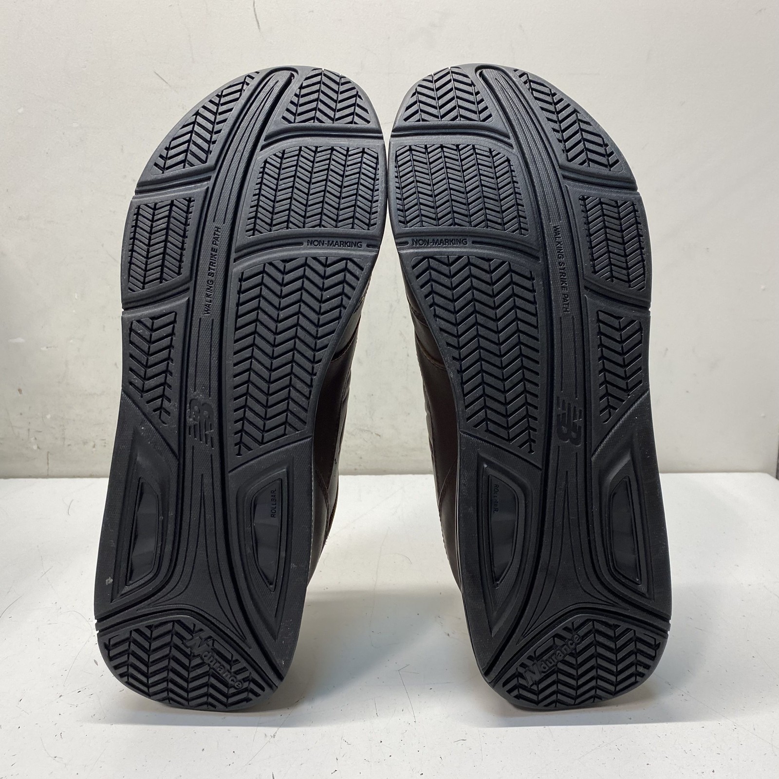 New Balance Brown Solid Athletic Walking Shoes Me… - image 7