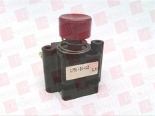 SCHNEIDER ELECTRIC 9001-GO2 / 9001GO2 (NEW IN BOX)