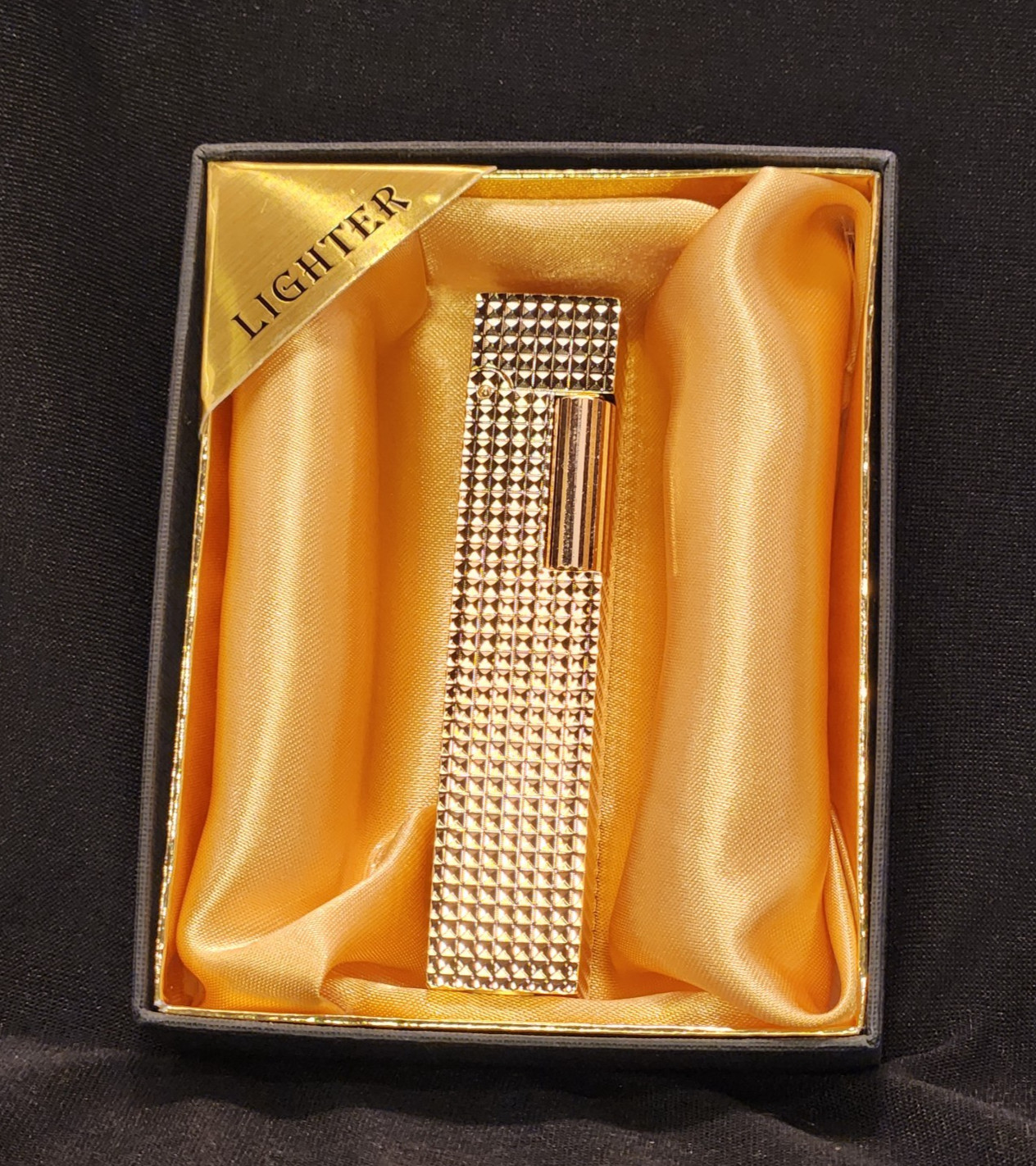 NEW Retro Style Slim Ligher with Side Roller Ignition Wheel AND GIFT BOX- GOLD