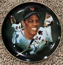 WILLIE MAYS SAN FRANCISCO GIANTS Hackett Hand Signed PLATE Limited New BASEBALL