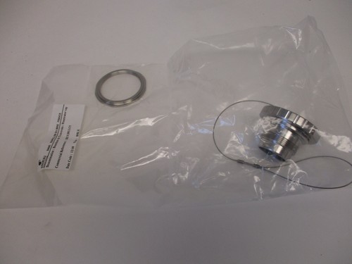 SOURIAU PENETRATOR CAP; BET28ULC5 STAINLESS STEEL SCREWED CAP WITH CORD  - Picture 7 of 7