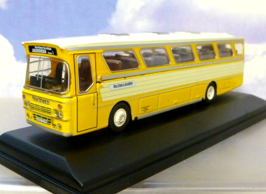 OXFORD 1/76 ALEXANDER TYPE M COACH/BUS NORTHERN SCOTTISH ABERDEEN 76AMT004