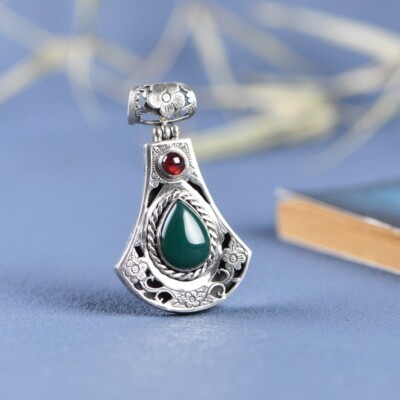 I05 Green Agate Floral Ornament Silver Pendant 925