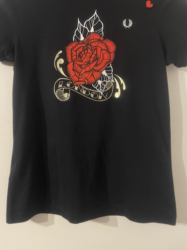 Fred Perry Amy Winehouse T-Shirt Black Size 6 Brand New With Tags - Picture 7 of 16