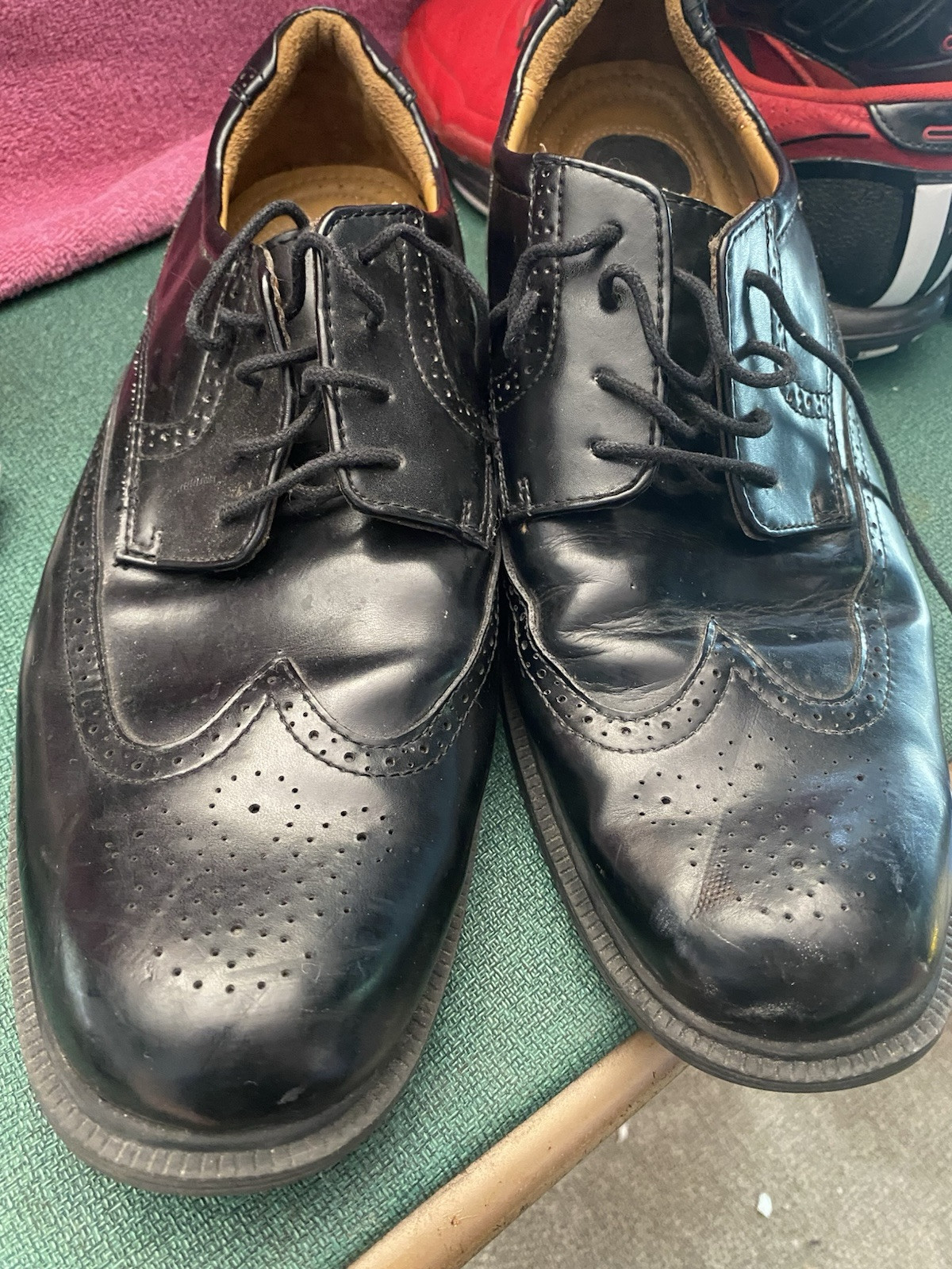 SAOLA Scarpe eleganti da uomo Hoffman in pelle nera con punta alare Croft & Barrow taglia 13 73277