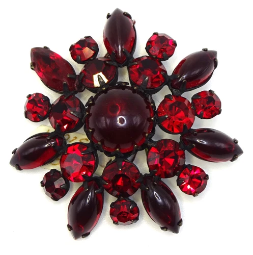 Vtg. Red Cabochon Rhinestone Costume Jewelry Brooch - S1