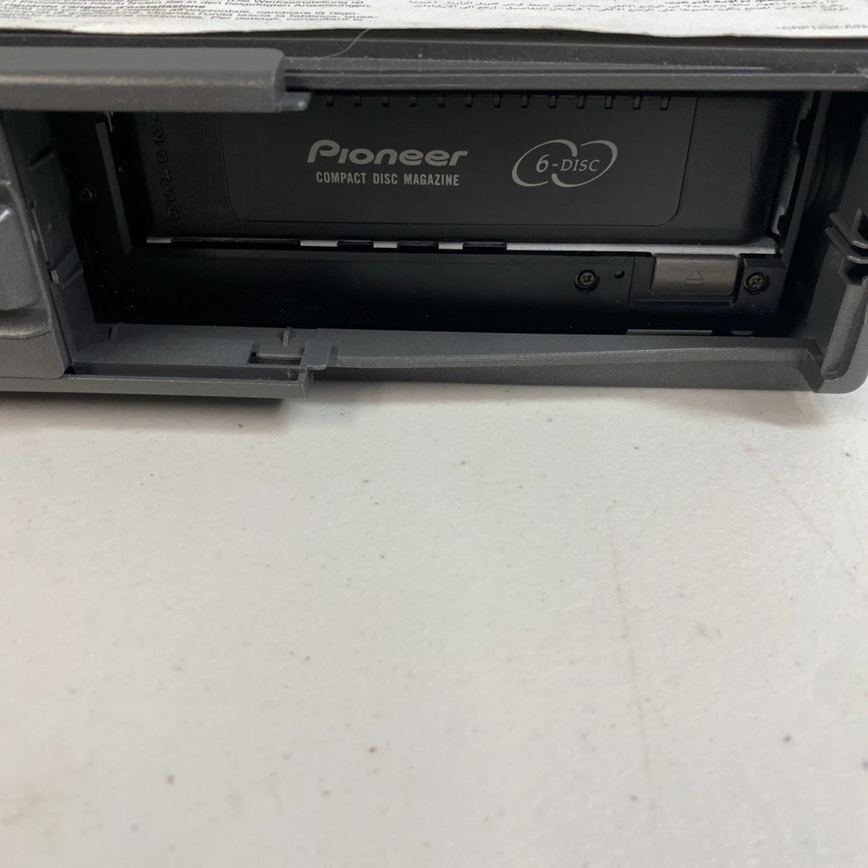 PIONEER CDX-P670 Multi Cd Player 6 Disc Changer ~ FOR CAR UNTESTED@E - Image 3 of 4