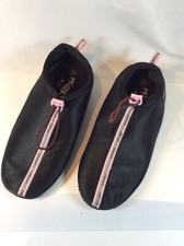 Women&rsquo;s Water Shoes, Frisky Brand, Size 9, Black And Pink