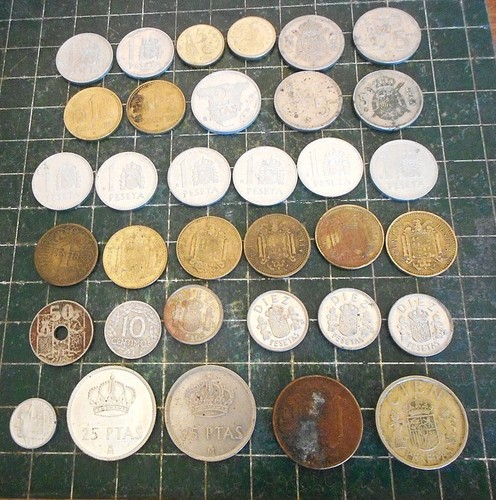 Lot of 34 Spain, Spanish Coins . Pesetas, PTAS . Franco, 1944 to the 1980's