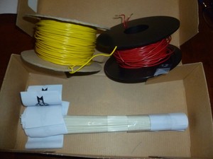 petsafe wire and flags