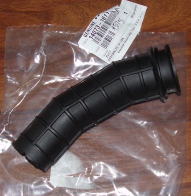 サンプレックス　110T RD KAWASAKI LAKOTA 300 AIR BOX TO AIR CHAMBER INTAKE BOOT, DUCT, TUBE