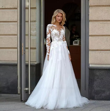 Elegant A-Line Lace Wedding Dresses Scoop Neck Applique Bridal Gowns Tulle