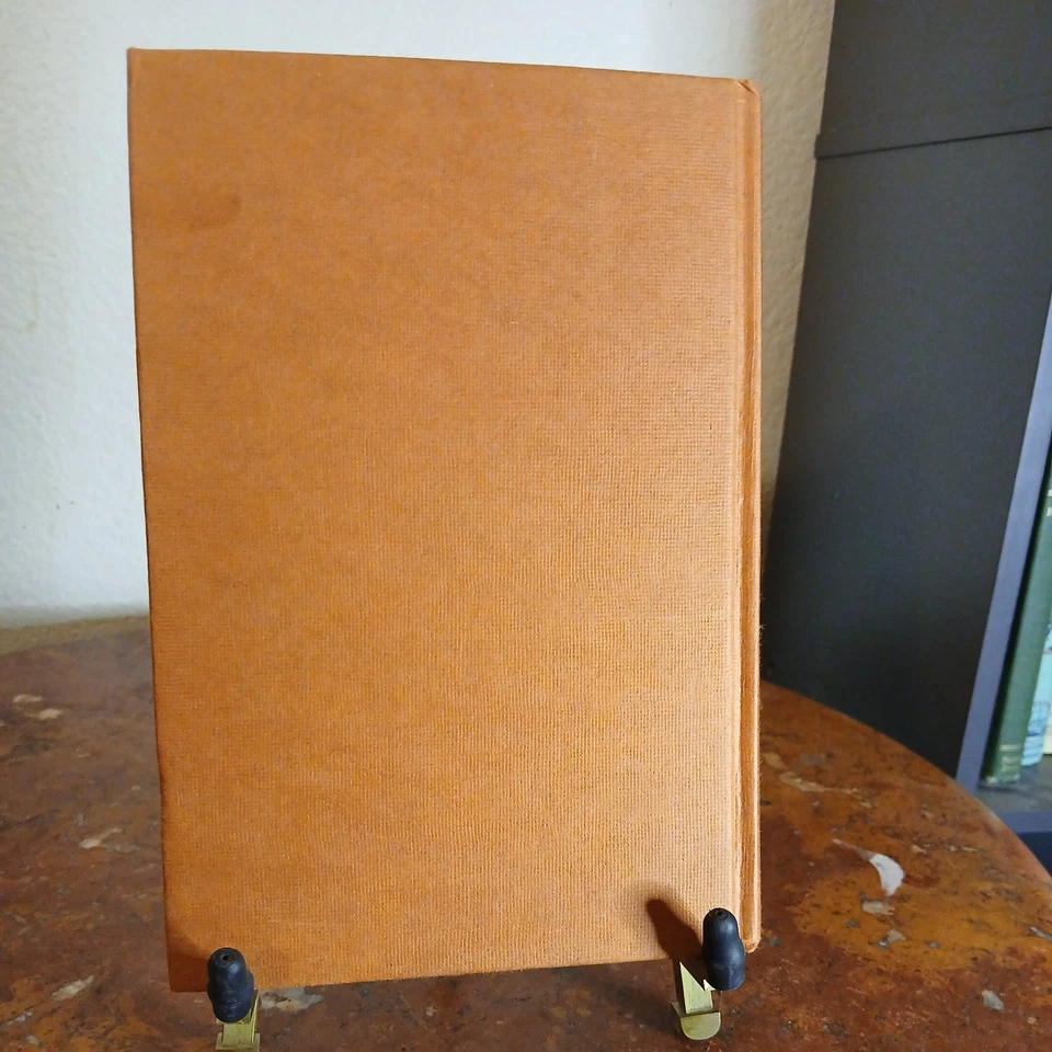 SIGNED 1971 First Edition First Print AGENDA By Paul Hellyer  - Image 3 of 4