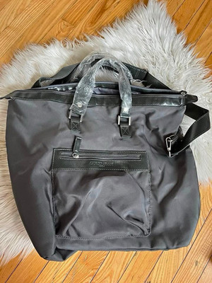 Giorgio Armani Gray Large Tote Zip Closure Detachable Strap Pockets Lined