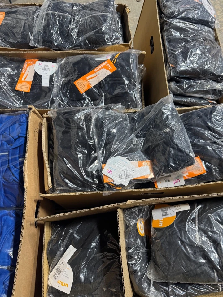 Chaqueta Médica Urban Performance Ajuste Moderno con Cremallera Negra Talla Mediana M138645 Foto 2 de 4