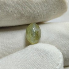 2.81 Carat Natural Chrysoberyl Cat’s Eye Loose Gemstone 8.4x6x6mm Oval Green Cab