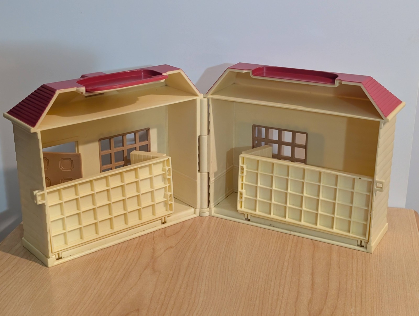 Sylvanian Families Red Roof Cosy Cottage / Carry Cottage Dolls House Parts