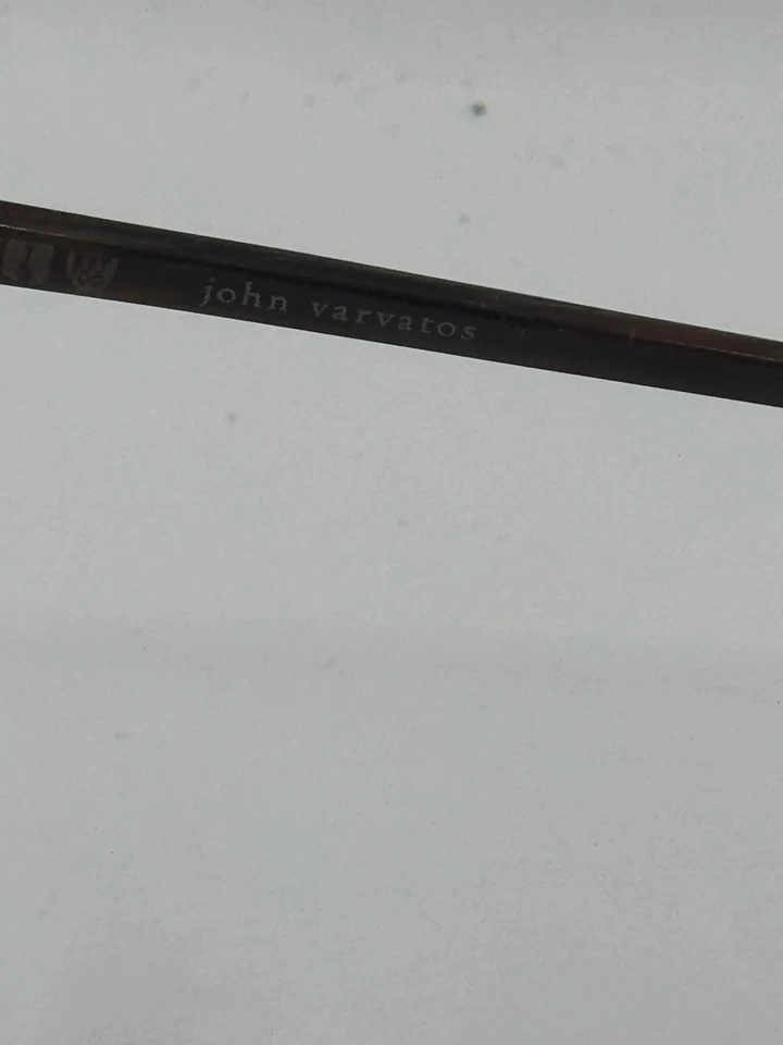 Gafas John Varvatos V322 en color Brownhorn Foto 4 de 4