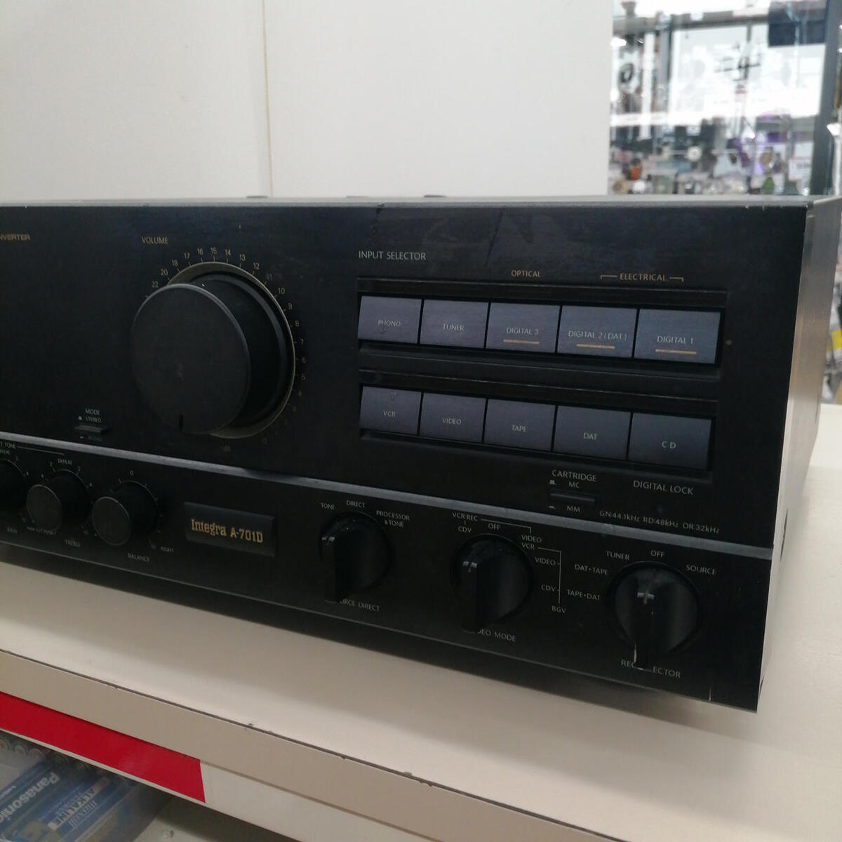 Onkyo Integra A-701D Stereo Integrated Amplifier Good Onkyo Integra A-701D Stereo Integrated Amplifier Good