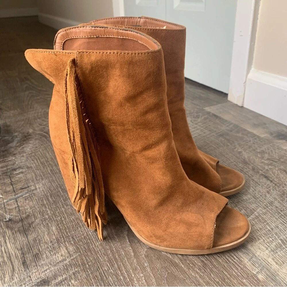 Dolce vita hotsell fringe booties