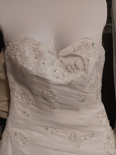 NEW with Tag White Wedding dress & Vail Size 6 Vail Davids Bridal Beaded Laced - 第 3/24 張圖片
