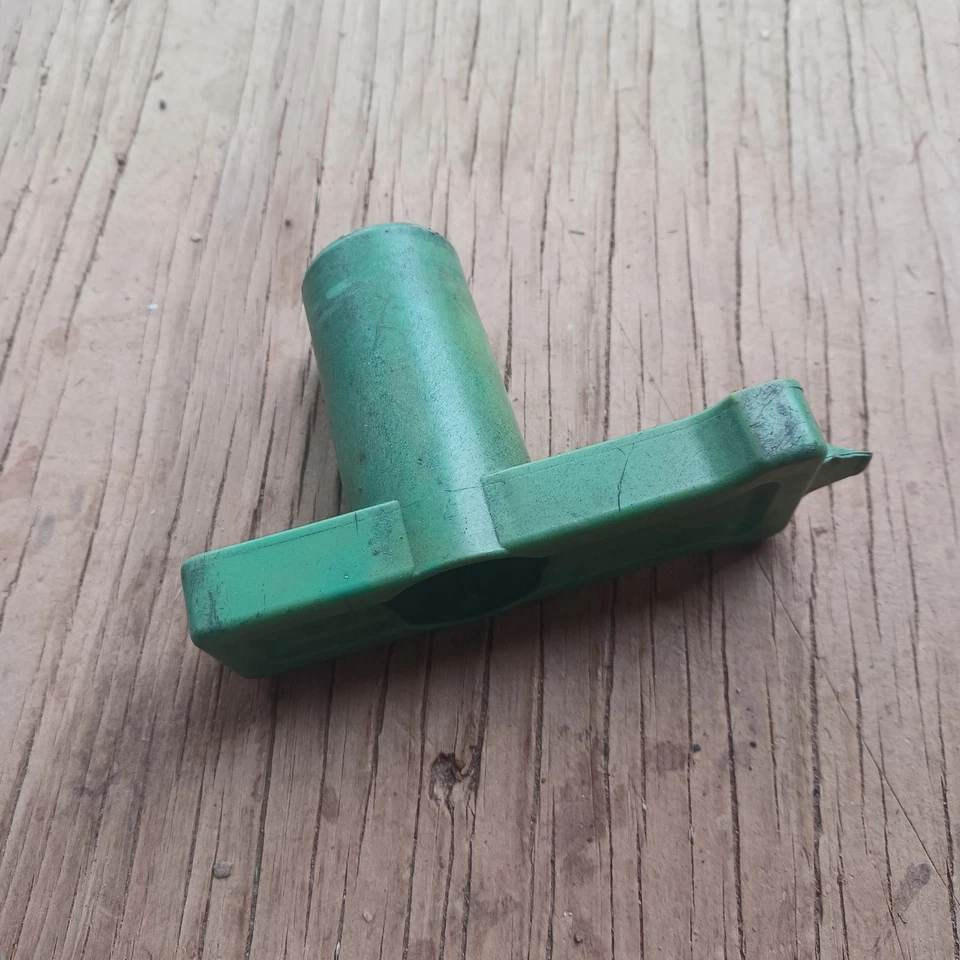 Buick Cadillac Oldsmobile llave de tuerca de retención de tapacubos de alambre, verde, 1989-1999 Foto 2 de 3