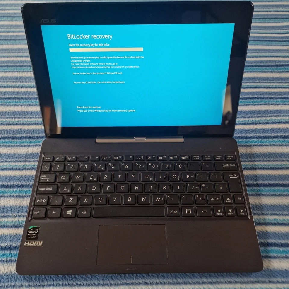 ASUS Transformer Book T100TA ,Intel Atom Z3740 , 10.1" ,32Gb eMMc, 2Gb RAM (177) - Image 4 of 4