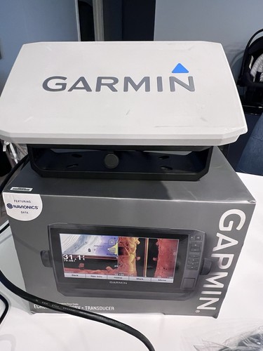 Garmin Echomap Plus 93SV Chartplotter Sonar + Transducer Gps Fishfinder